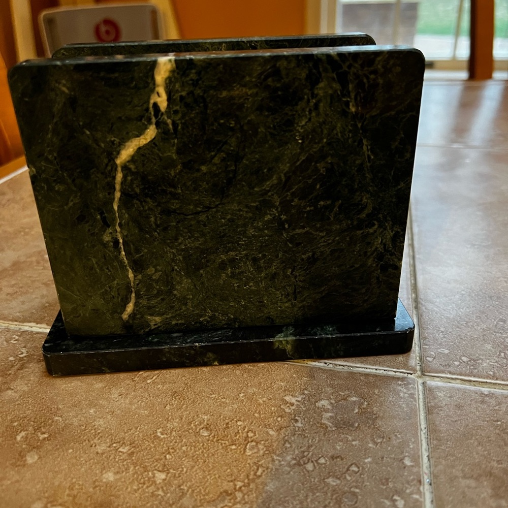 Napkin holder